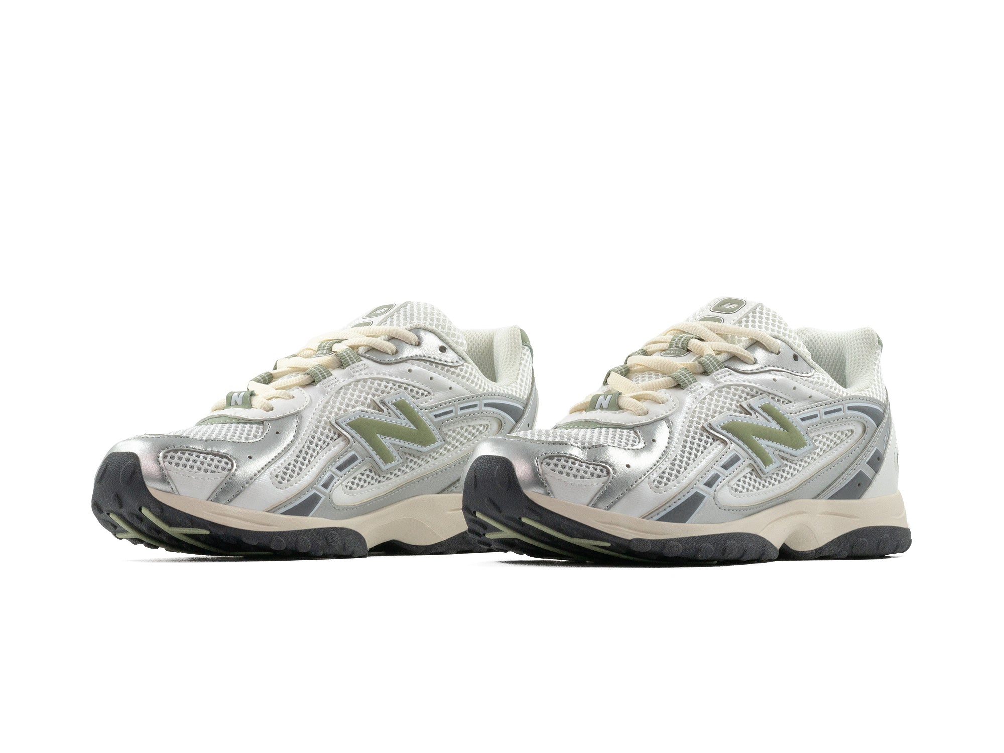 Tenis New Balance 204L Silver White Importado