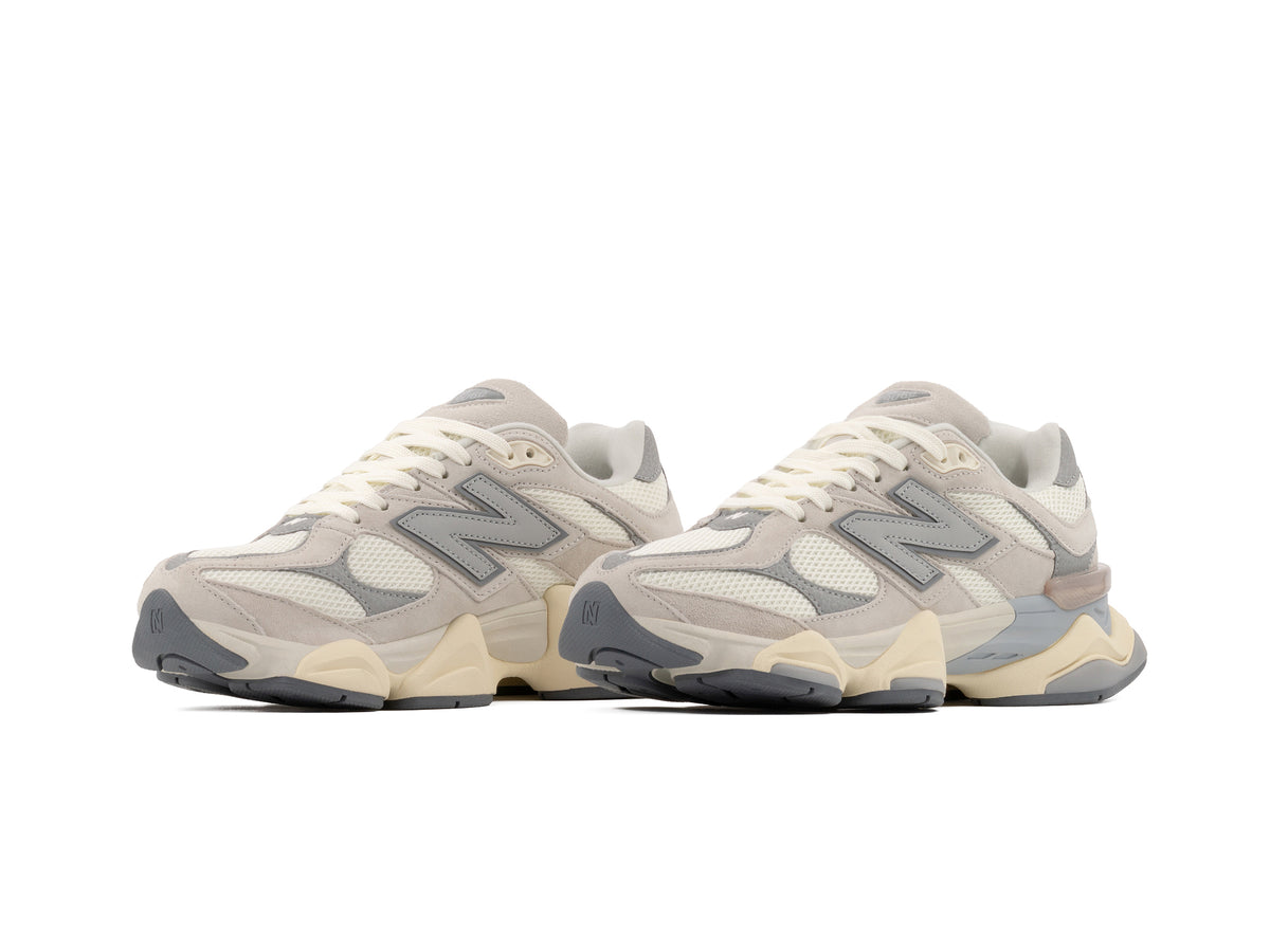 Tenis New Balance 9060 Moonbeam Sea Salt Importado