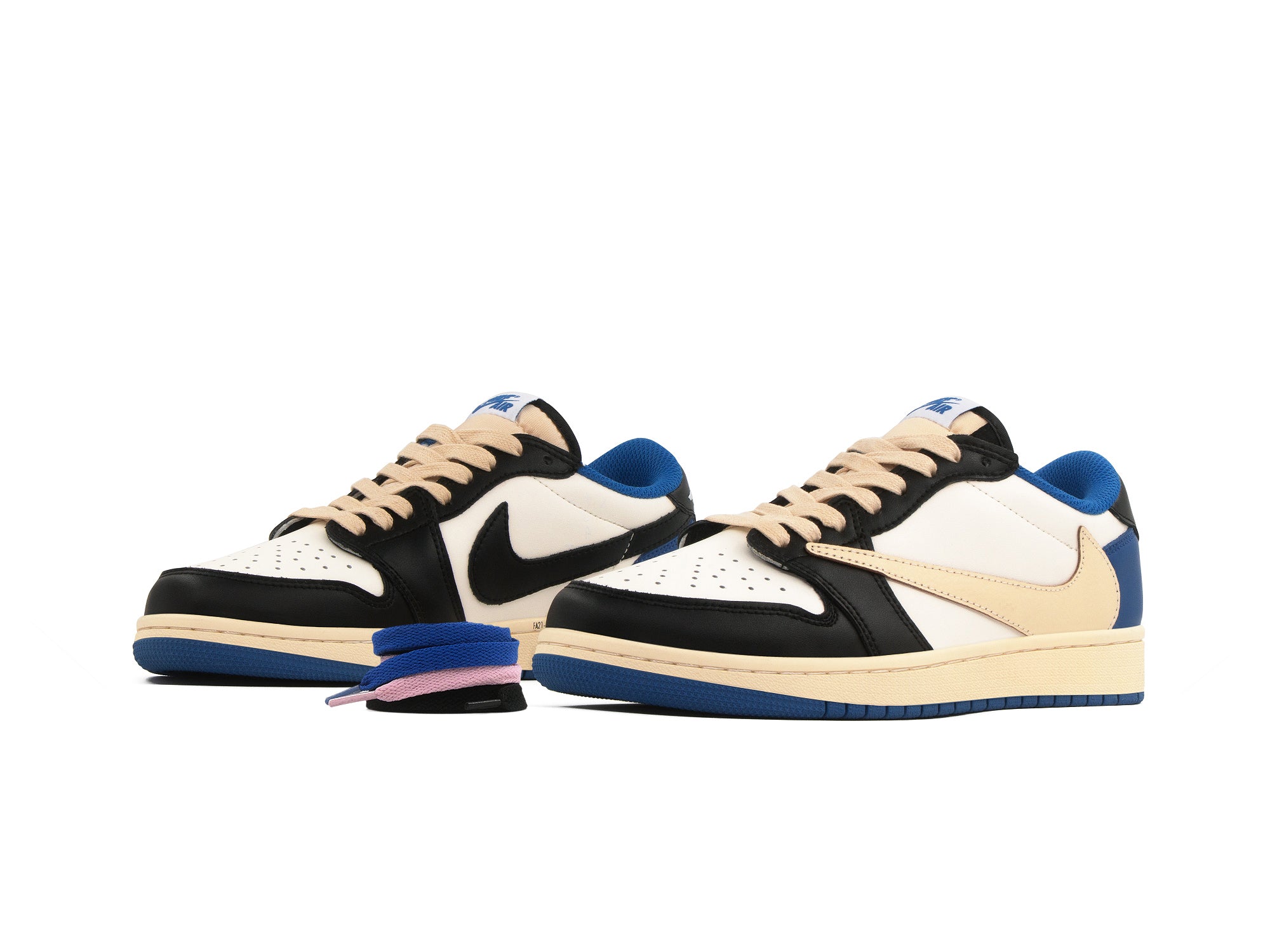 Tenis Travis Low Fragment Importado