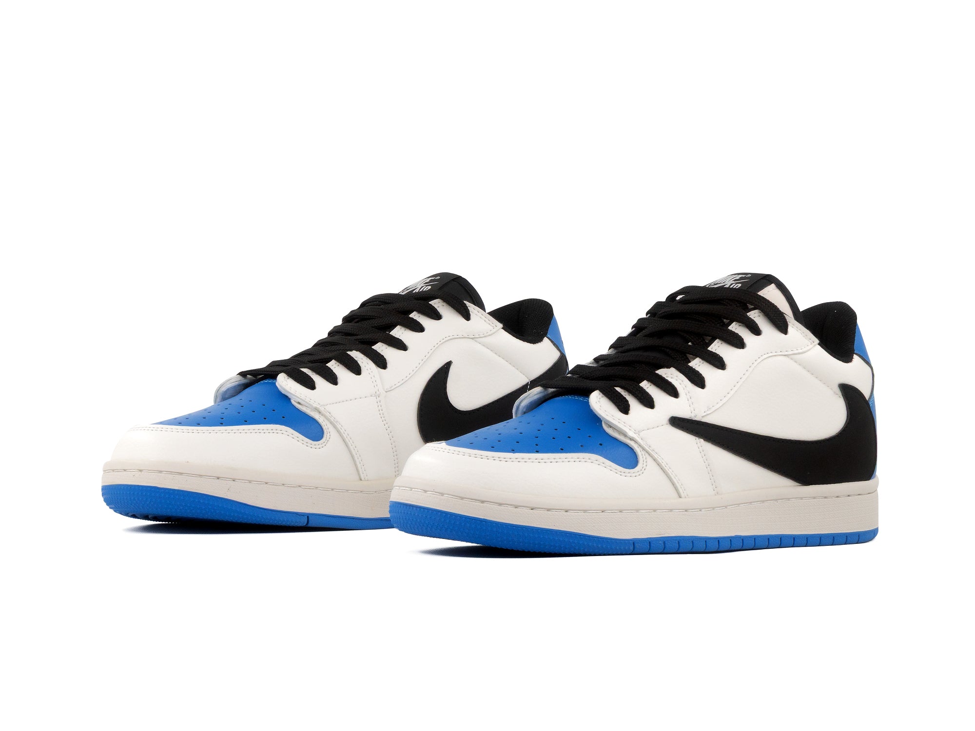 Tenis Travis Low Reverse Fragment