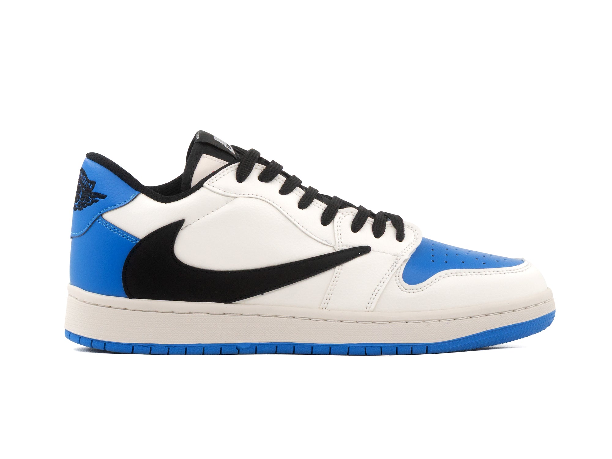 Tenis Travis Low Reverse Fragment