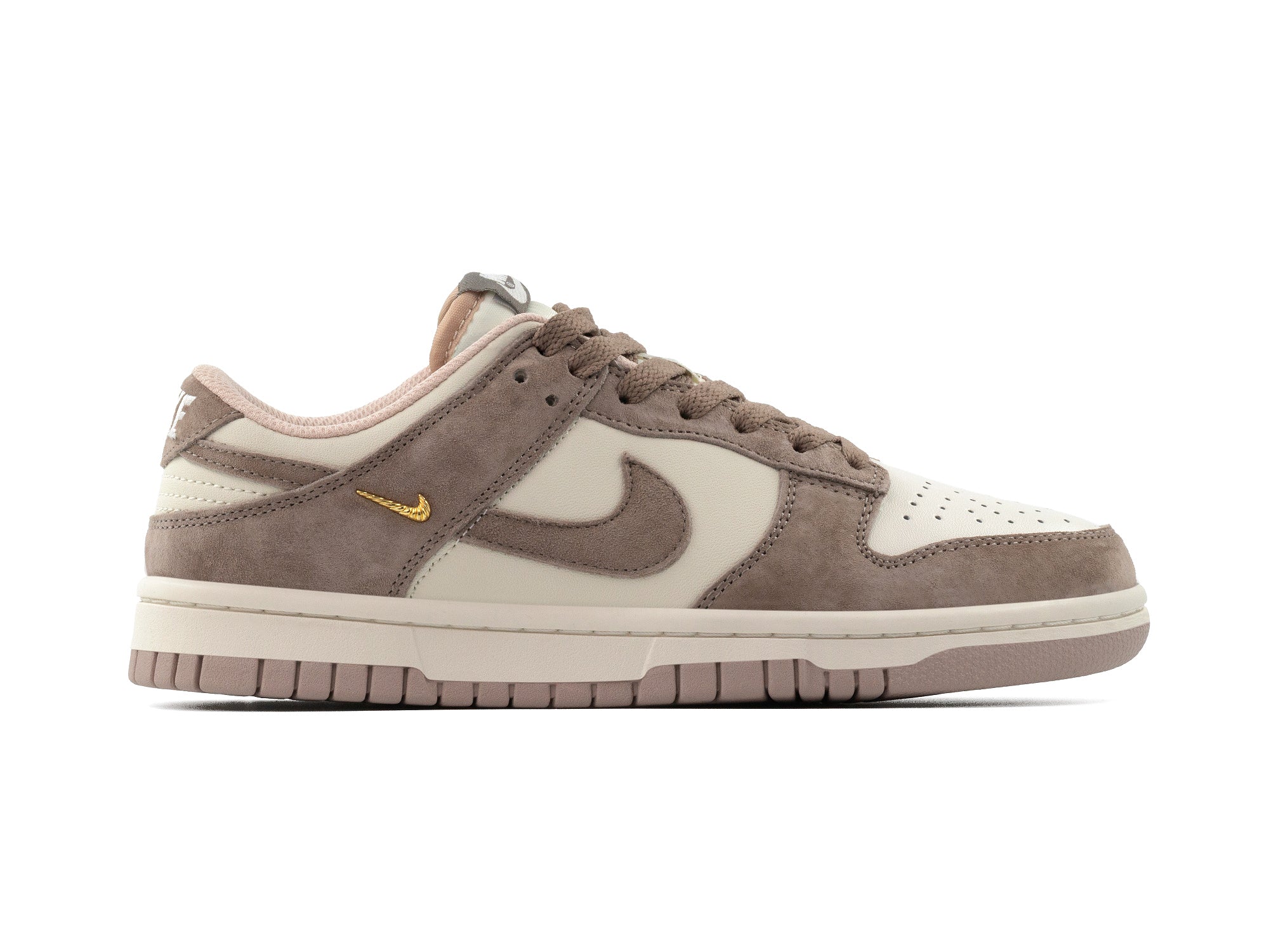 Tenis Dunk Low Malt Mini Swoosh Importado