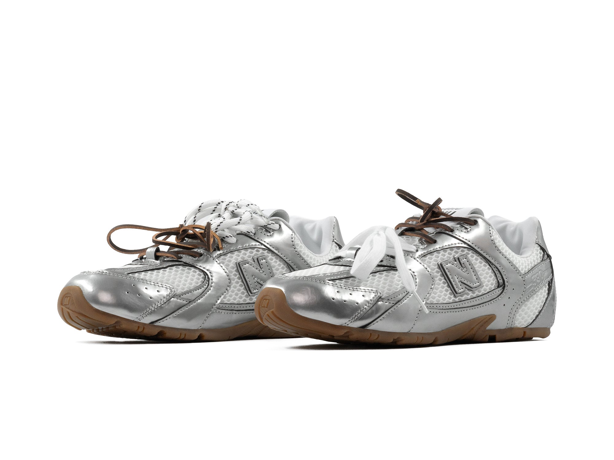 Tenis New Balance 530 SL Miu Miu Silver Platinum Importado