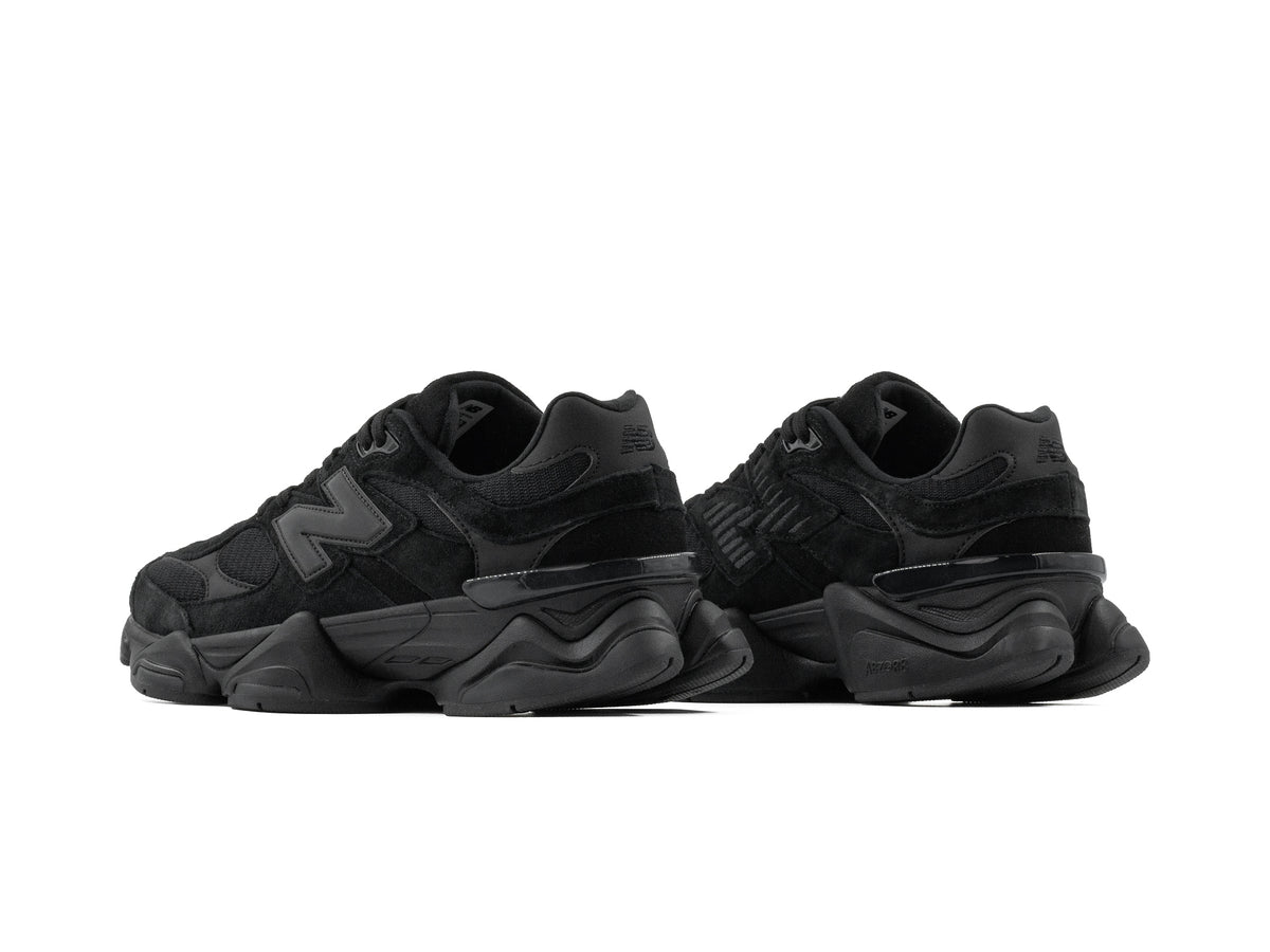 Tenis New Balance 9060 Triple Black Importado