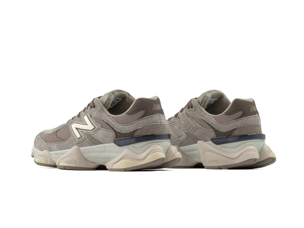 Tenis New Balance 9060 Mushroom Brown Importado