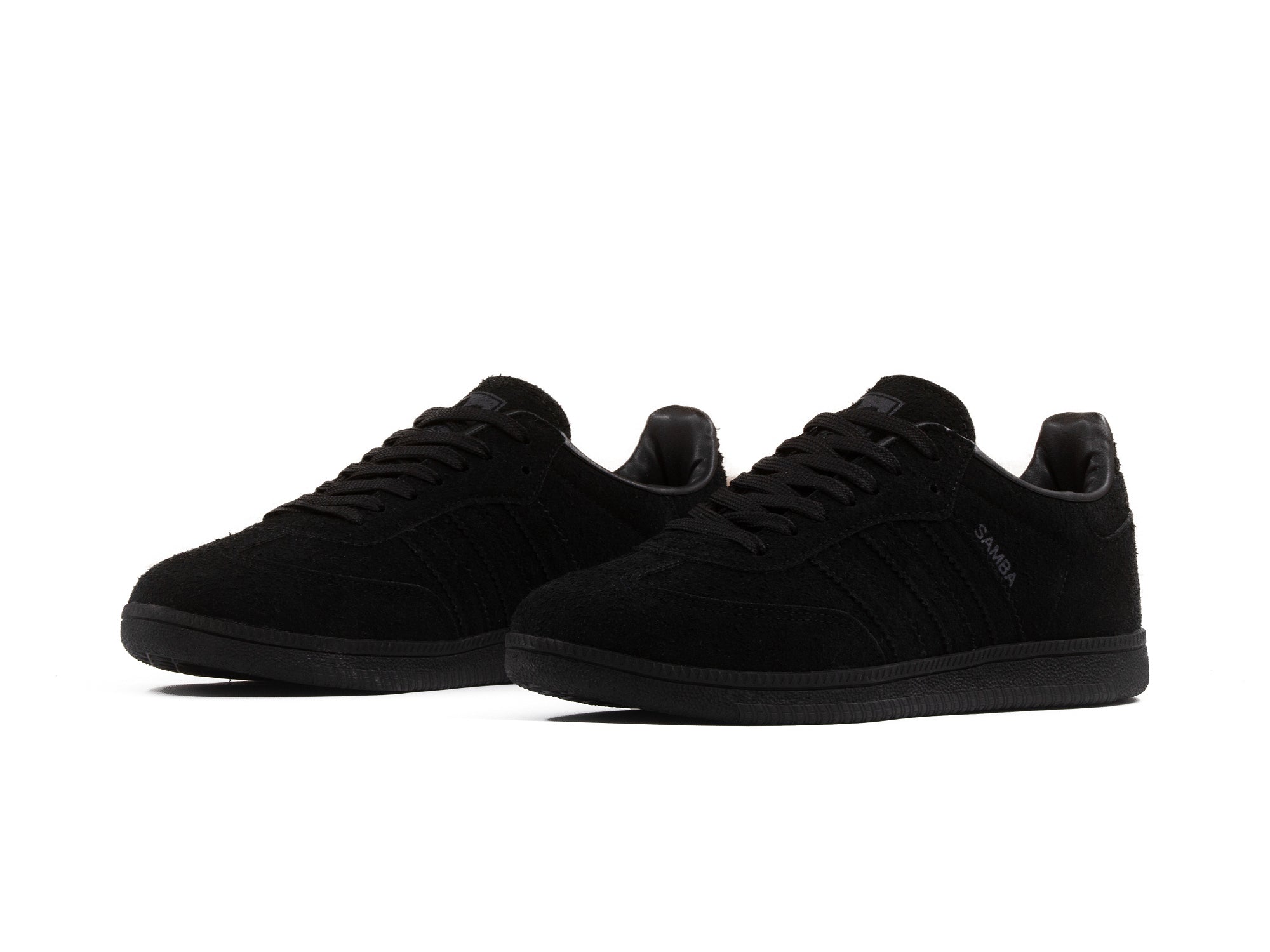 Tenis Smb Negro Total Gamuza