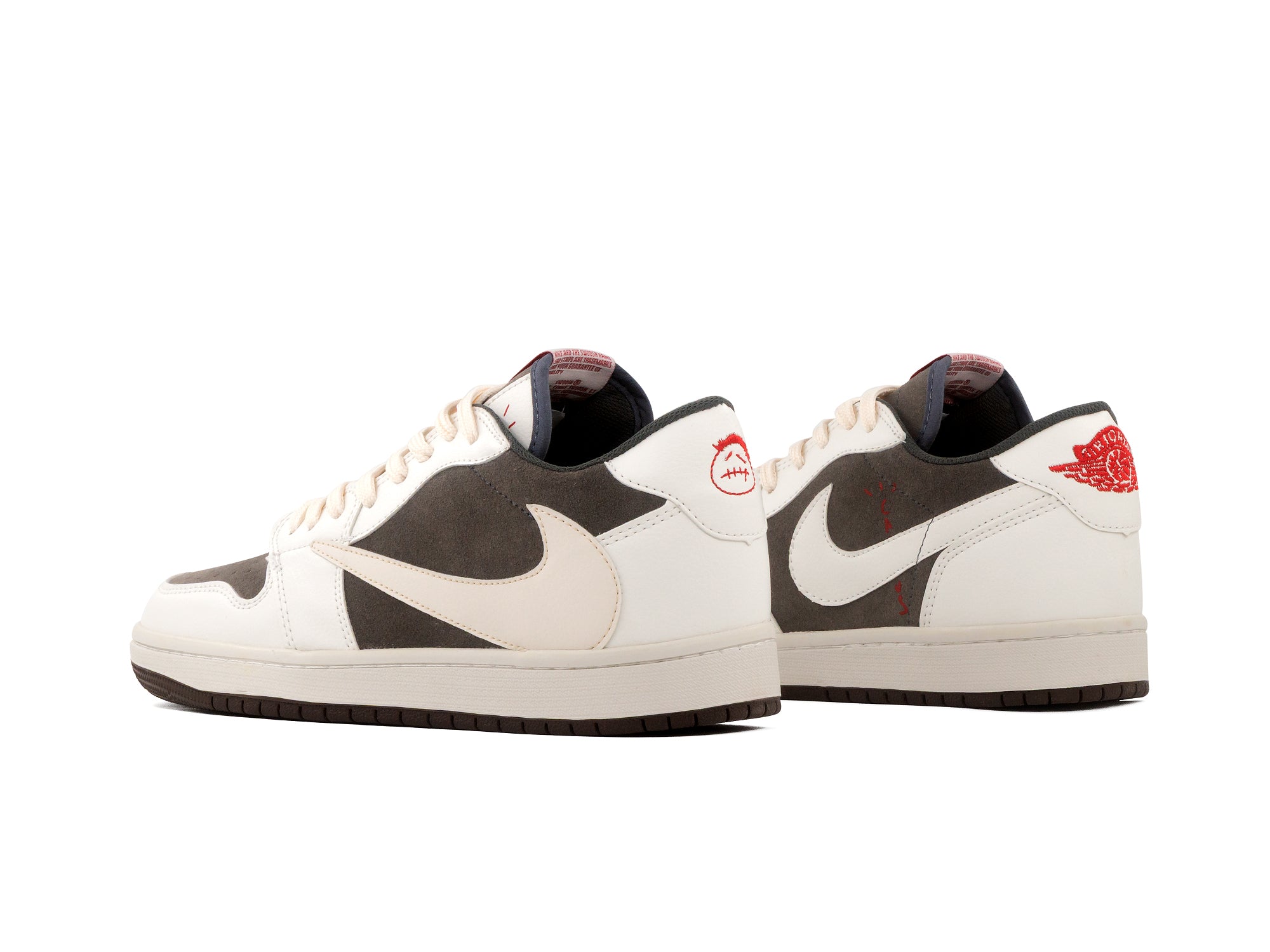 Tenis Travis Low Reverse Moca