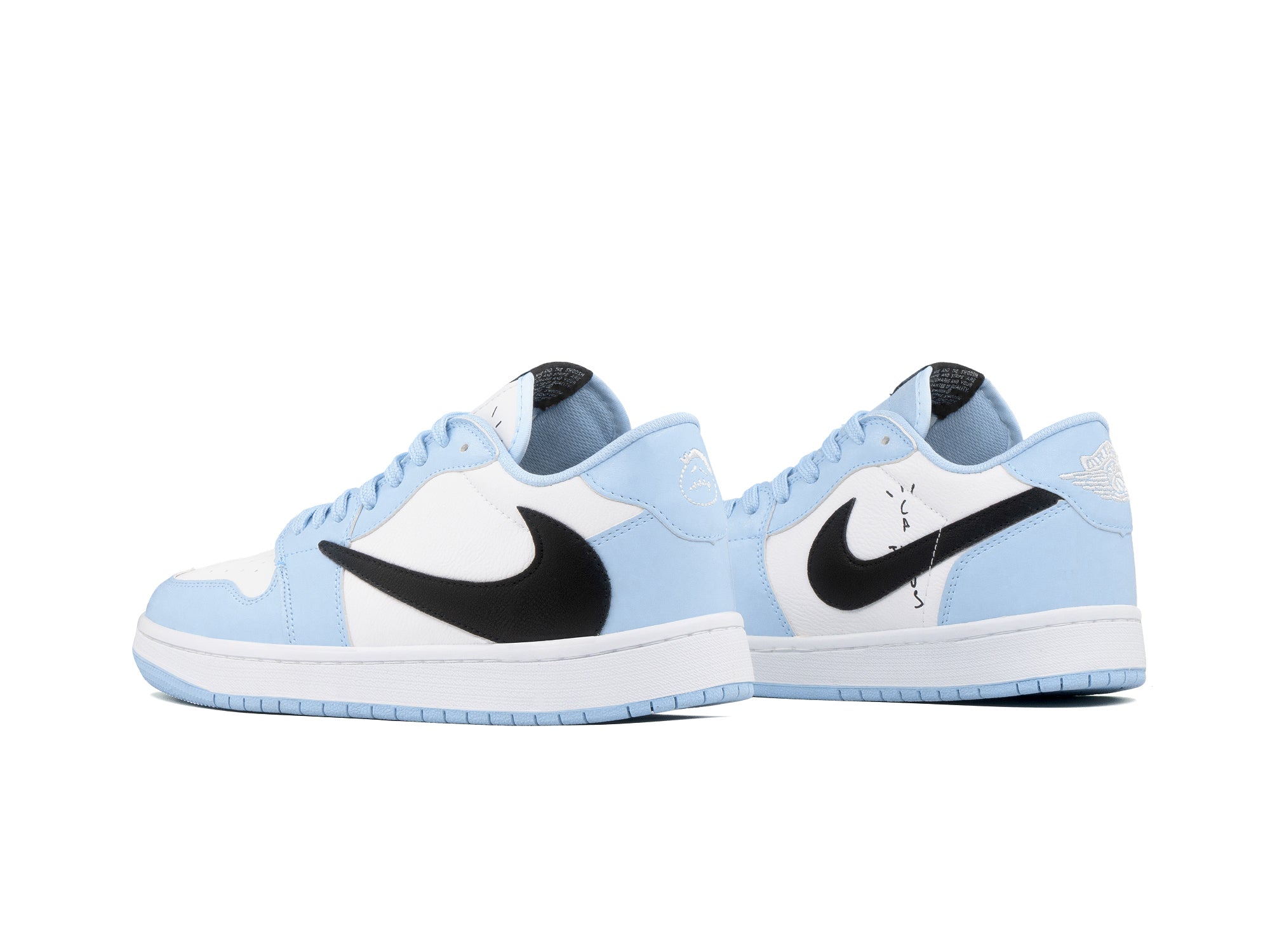 Tenis Travis Low UNC